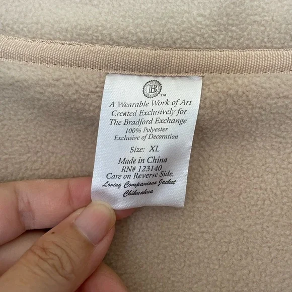 Bradford Exchange XL fleece chihuahua jacket - Picture 9 of 15